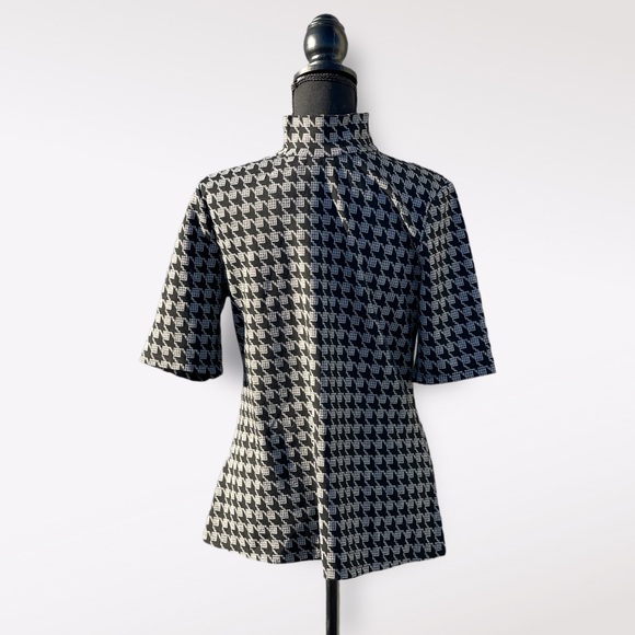 New York & Company Zip Polo | Size M - Picture 2 of 4